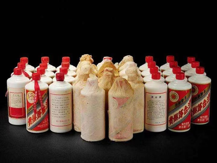 湖里日照岚山回收酒价格哪里回收(附近上门回收茅台酒）?